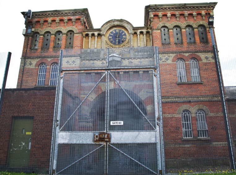 The 67-year-old lag is said to have left fellow prisoners in stitches with tales from Broadmoor psychiatric hospital, above