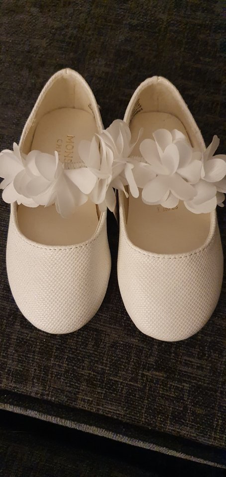 Another mum picked up these adorable baby shoes for just £4.80