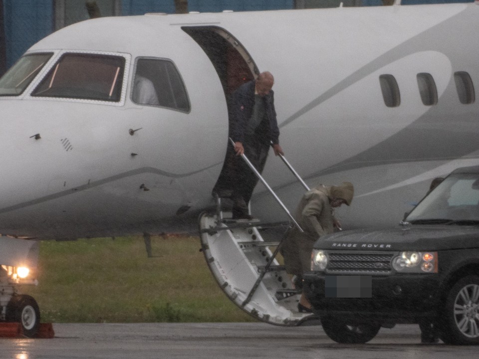 The royal couple were seen walking down the stairs before getting into a waiting Range Rover