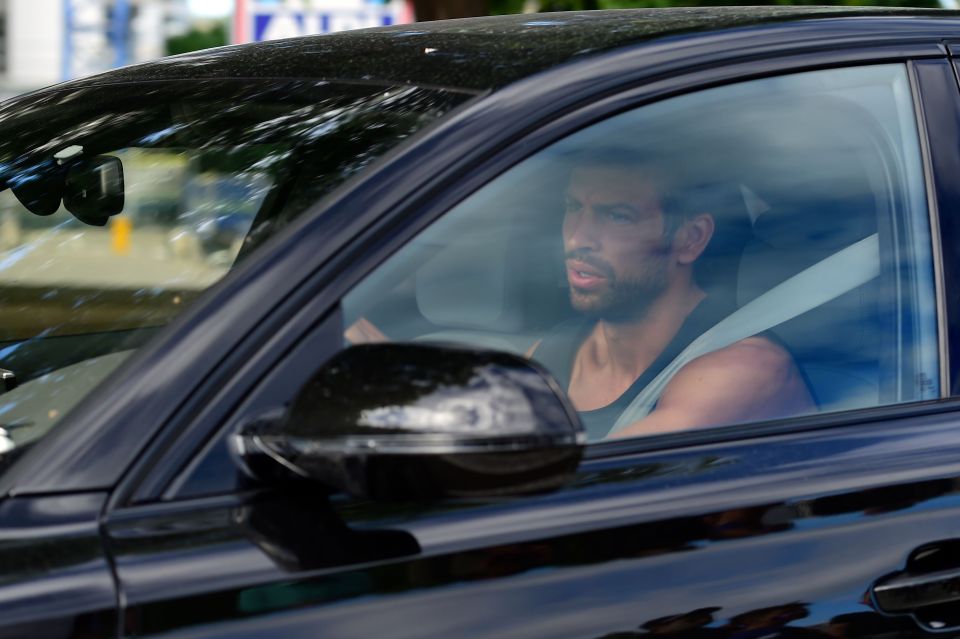 Barcelona star Gerard Pique arrives for coronavirus testing despite question marks over his future