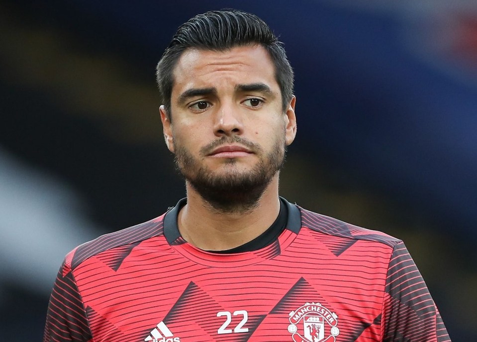 Everton are lining up a swoop for Man Utd goalie Sergio Romero