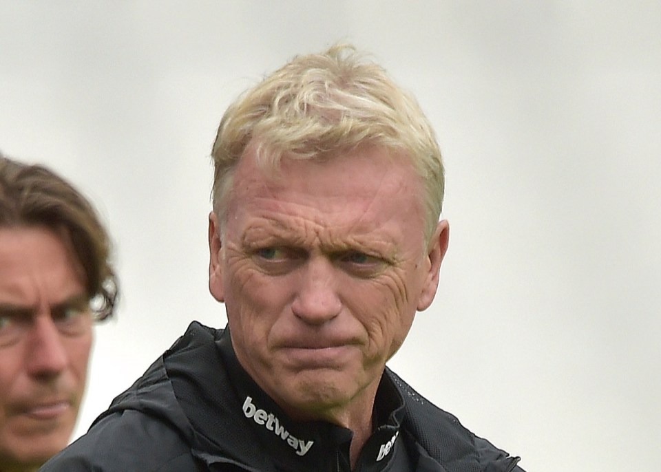 David Moyes is left to pick up the pieces at an angry London Stadium