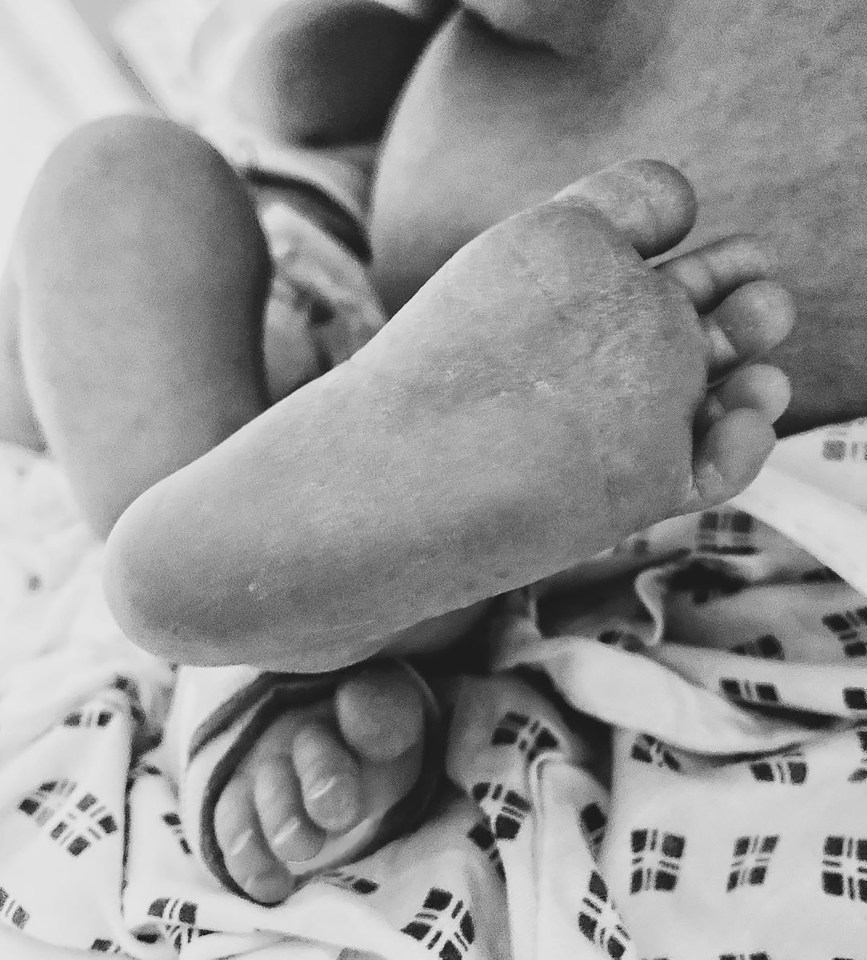 Paloma shared a snap of her newborn's feet