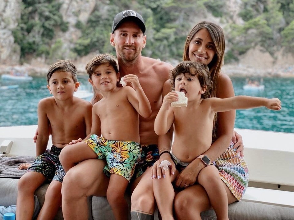 Messi's kids burst into tears when he told them of his intentions to leave Barcelona 