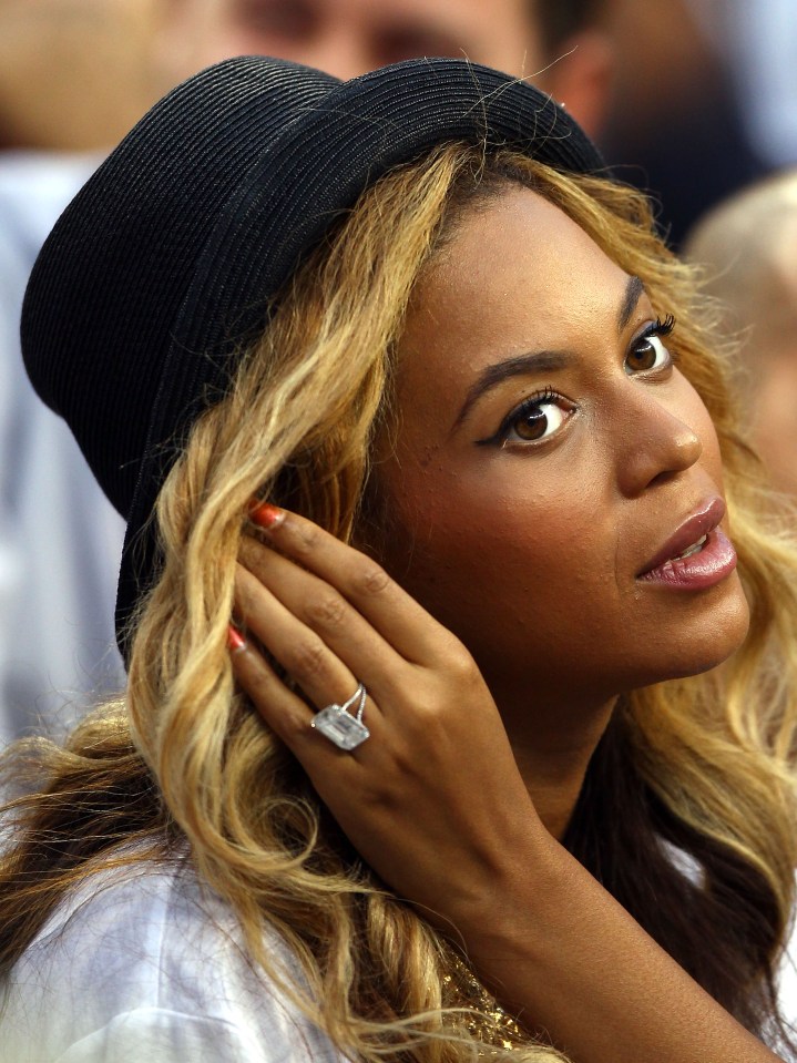 Beyonce's emerald cut ring is worth £4m