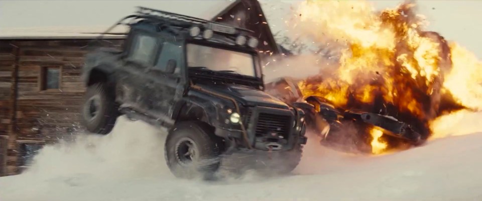 Here's the Land Rover in action in the 007 movie Spectre 