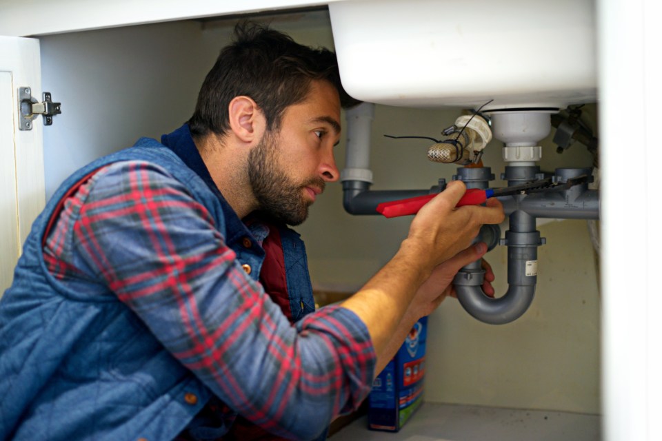 Fixing your leaky pipes could help you burn up to 274 calories