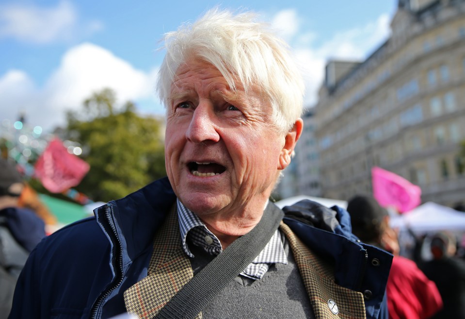 Stanley Johnson apologised for not wearing a mask while shopping