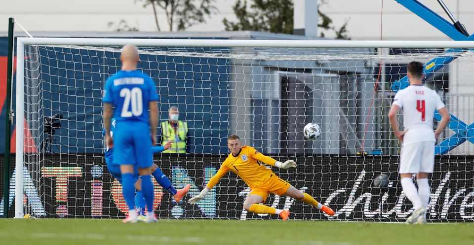 Iceland were left to rue a 94th minute penalty miss