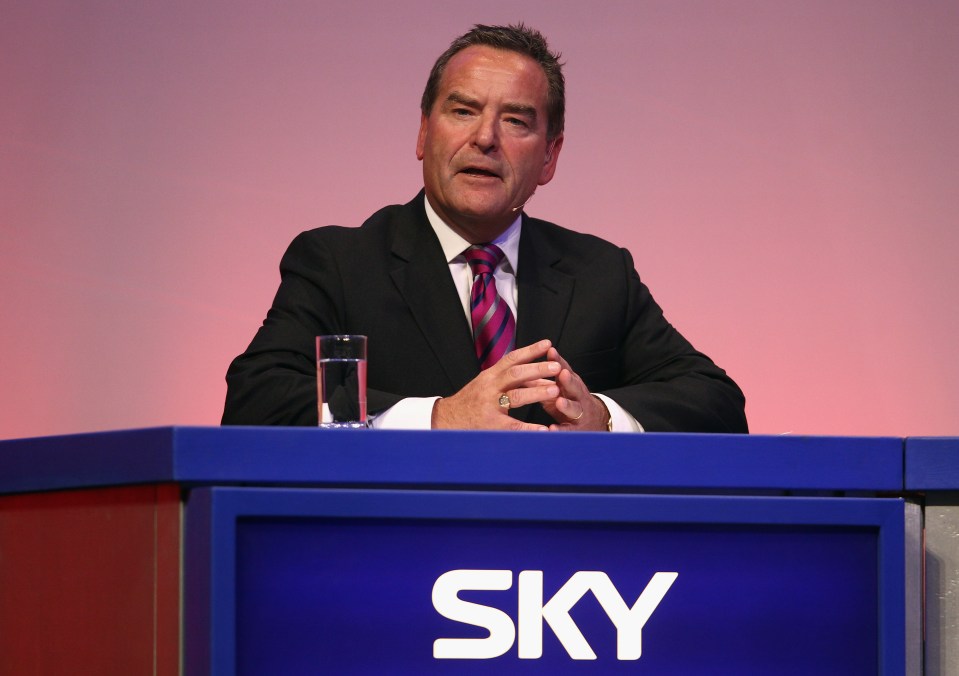 Sky Sport's presenter Jeff Stelling has revealed he was the victim of blackmailers