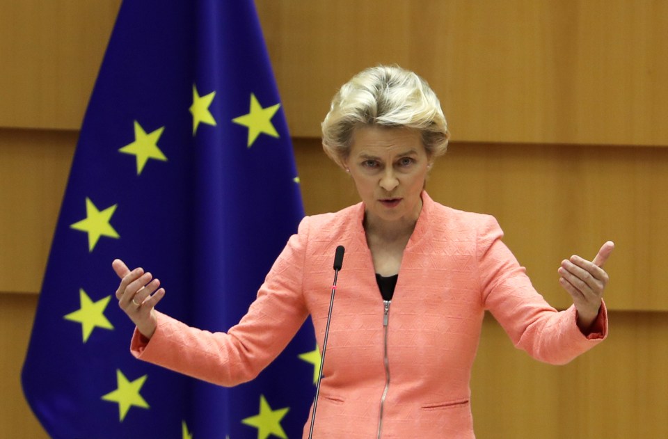 Ursula von der Leyen accused No10 of "backtracking" on original Brexit deal