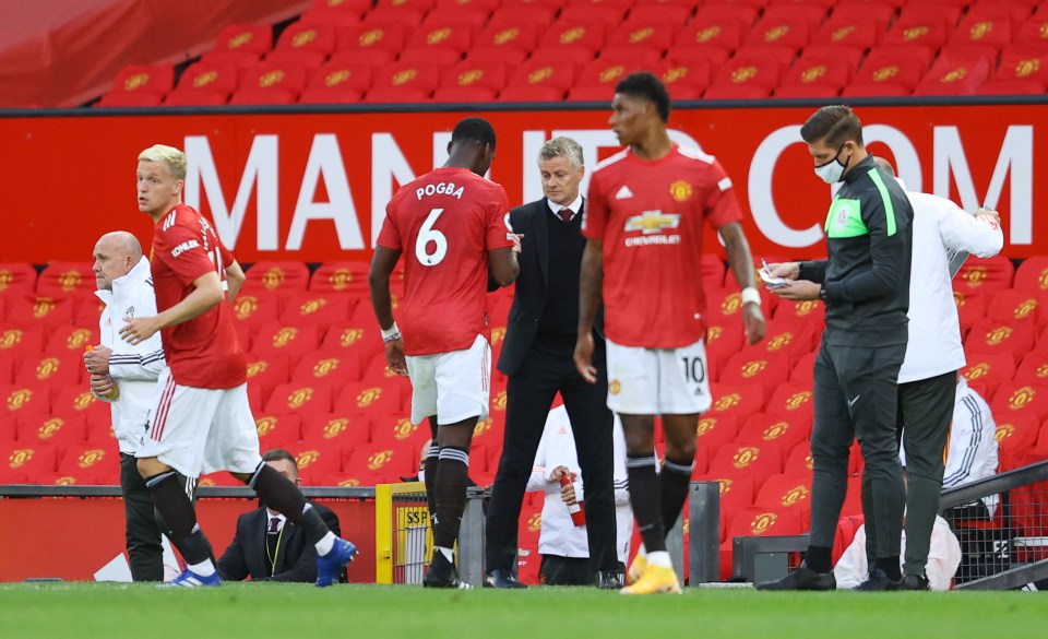 Donny van de Beek made a swift impact as Man Utd sub after coming on for  ineffectual fellow midfielder Paul Pogba