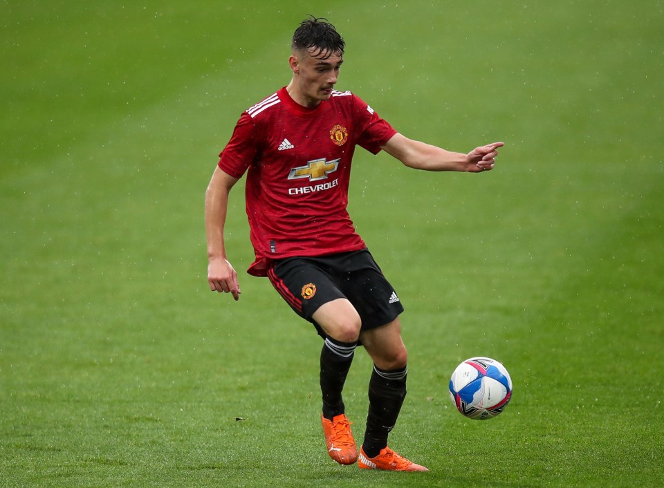 Man Utd midfielder Dylan Levitt has signed for Charlton on loan