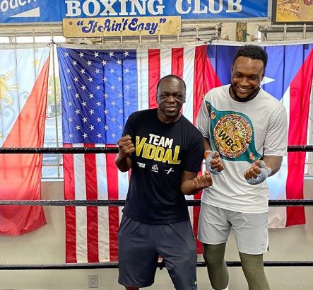 Jeff Mayweather coaches cruiserweight Viddal Riley 