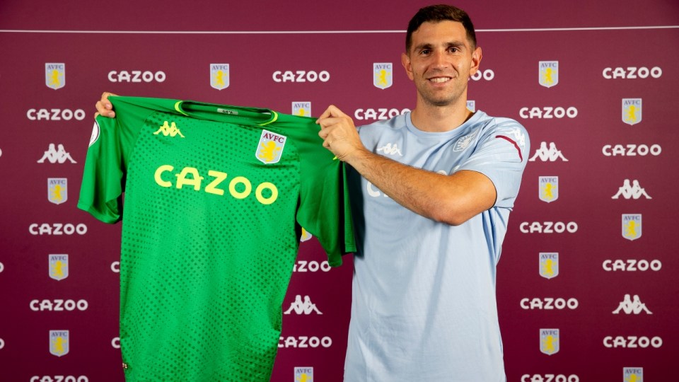 Aston Villa have confirmed the £20m arrival of Emiliano Martinez from Arsenal