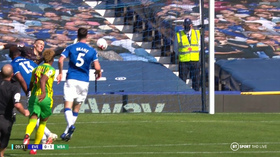 Jordan Pickford failed to react in time as the ball flew by him