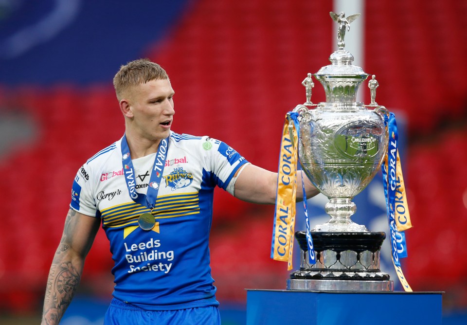  Mikolaj Oledzki was quickly on to his family in Poland after Leeds' Challenge Cup final win