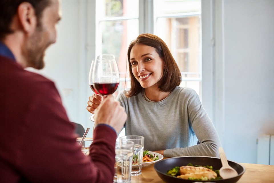 My girlfriend is sharing takeaways and wine with a guy she invited to be in her ‘bubble’