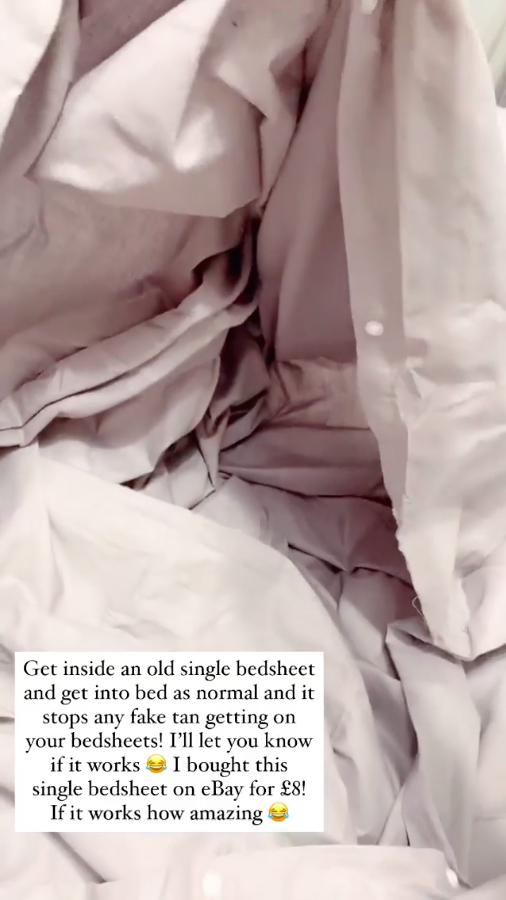 To save her white sheets, Mrs Hinch hopped into an old duvet cover