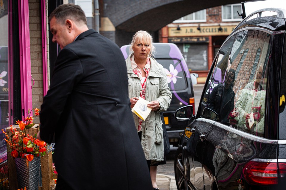 Eileen heads to the mortuary to wrongly identify a body as Todd's