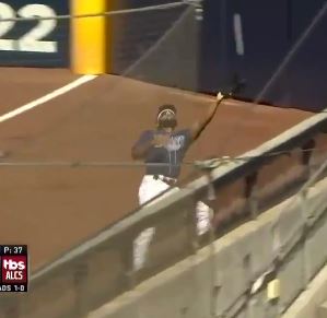 Manny Margot took one of the all-time great MLB catches for the Tampa Bay Rays