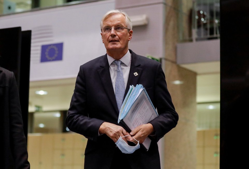 Downing Street have said there is "no point" in Michel Barnier flying to London unless the EU change their position 