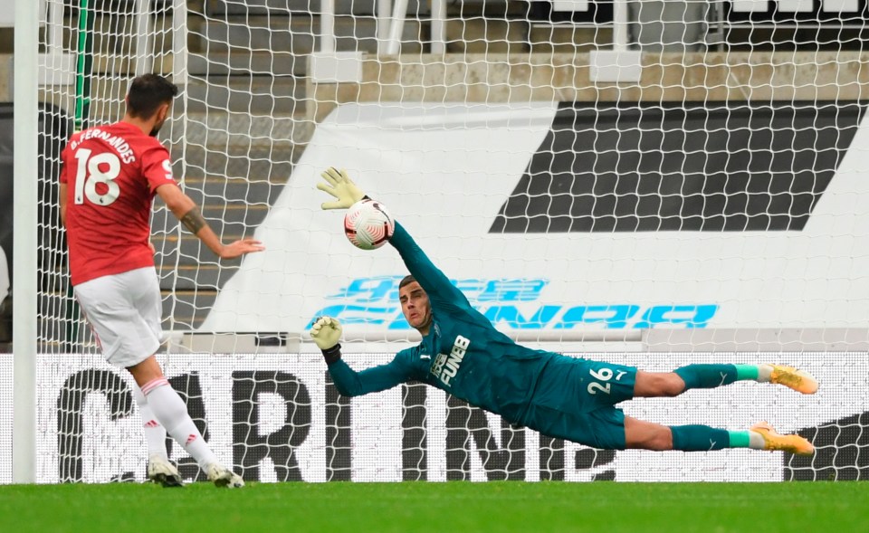 Bruno Fernandes was denied from the penalty by Karl Darlow