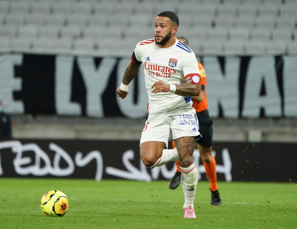 Depay is still Barca's number one target