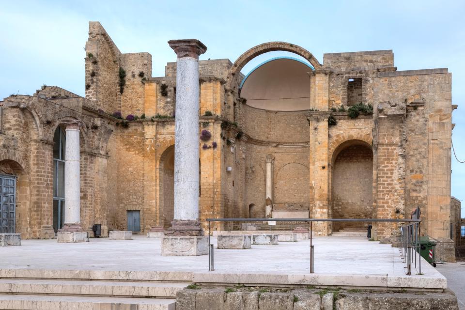 The town of Salemi is home to a Norman Castle, the Ritual Baptism Museum and the Salemi Civic Museums