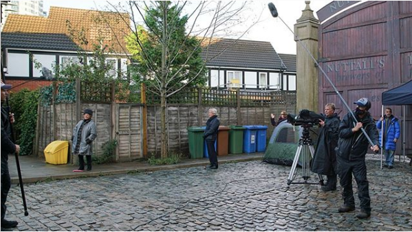 Rita and Ken were seen on the Cobbles filming for the soap – yay!