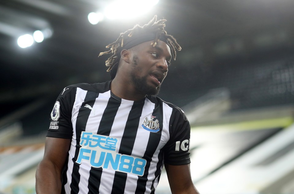 Toon star Allain Saint-Maximin is pals with former bricklayer Indalecio 