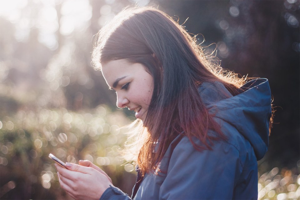 Women are complaining that their necks are sore from using gadgets too frequently