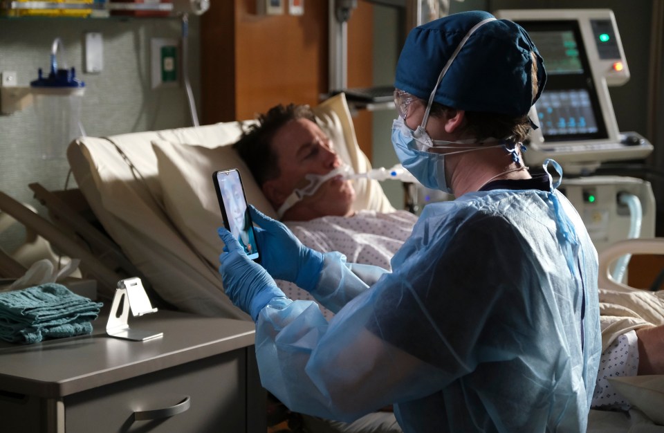 The staff at San Jose St. Bonaventure Hospital deal with the pandemic across the two-part season four opener 