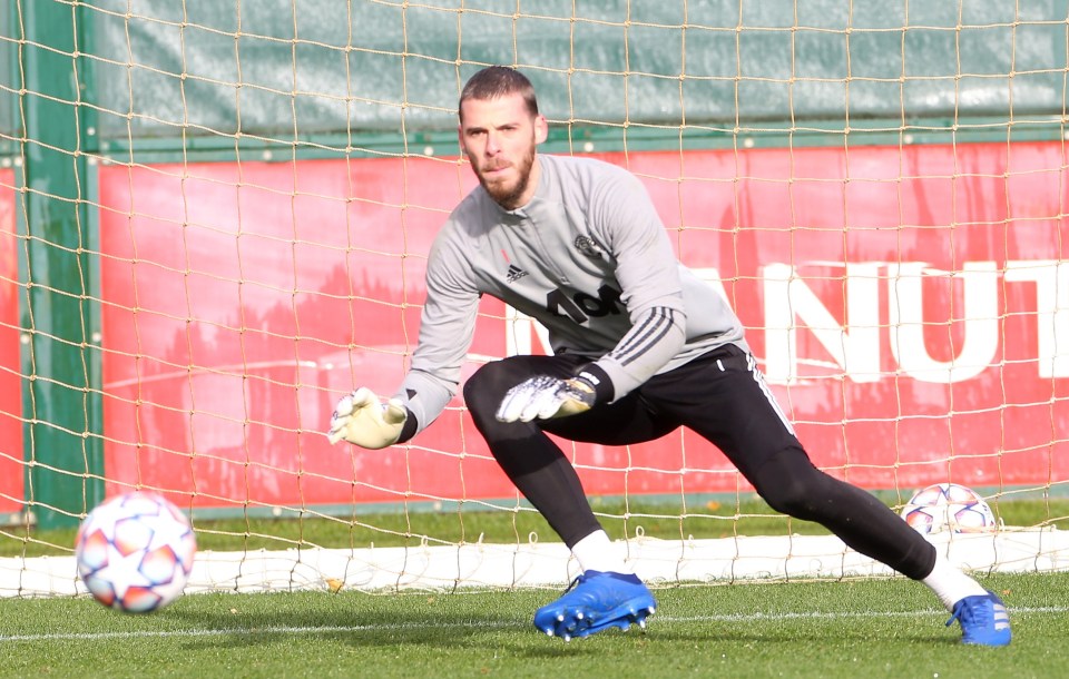 David De Gea looks set to continue in goal ahead of Dean Henderson