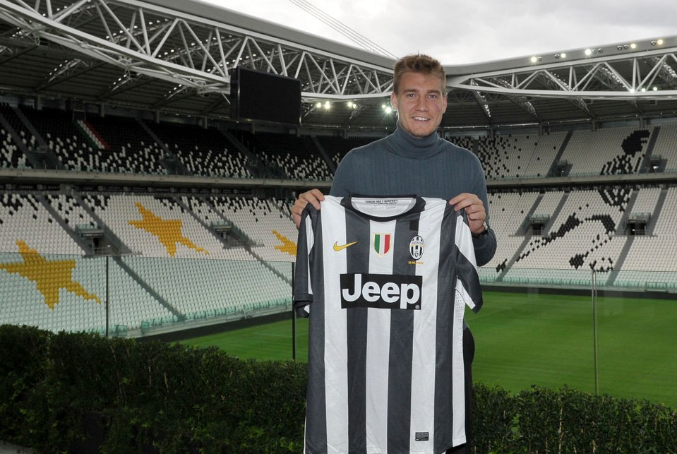 Arsenal fans were left stunned when Serie A giants Juventus took troubled striker Nicklas Bendtner off their hands