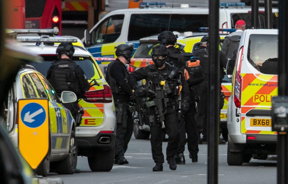 Armed police respond to the 2019 London Bridge attack