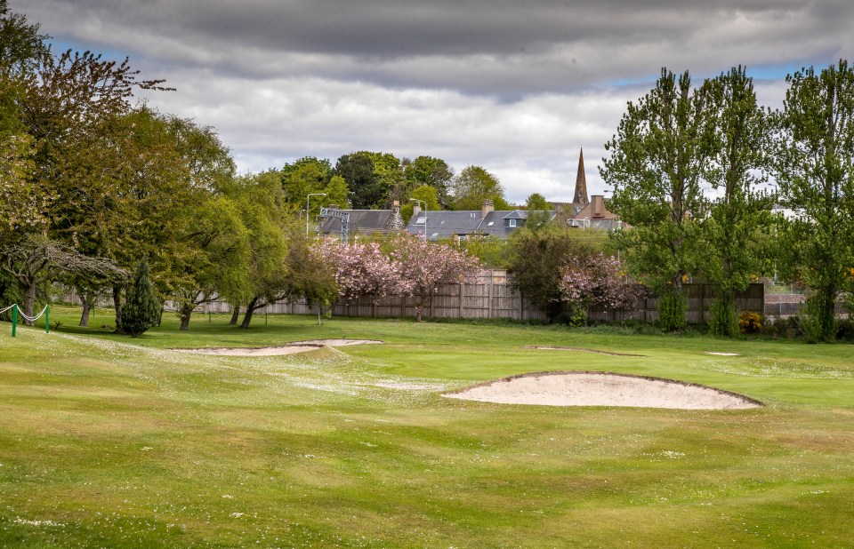  Golf courses had already closed in both Wales and Ireland following a rise in coronavirus cases