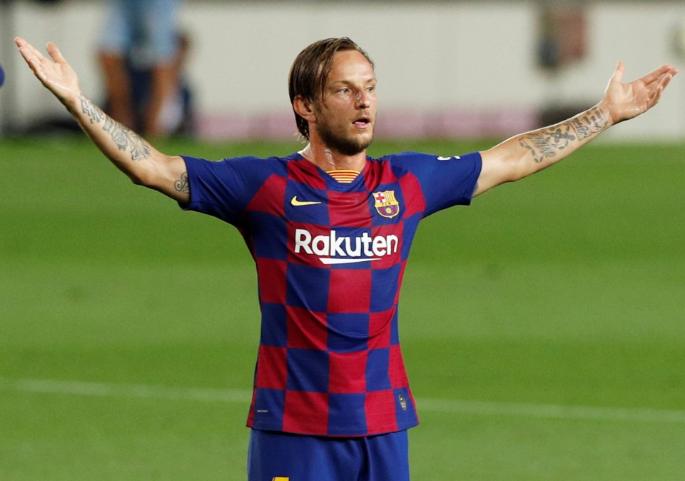 Ivan Rakitic featured in the deal offered to Paris Saint-Germain