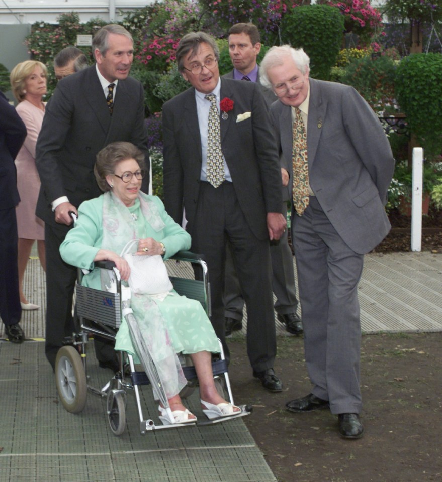 The Sun's Gardening Editor Peter Seabrook greets Margaret at the Chelsea Flower Show in 2000