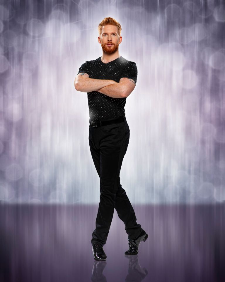 Strictly Come Dancing pro Neil Jones is offering £15 dance classes after being dropped from the main line-up 