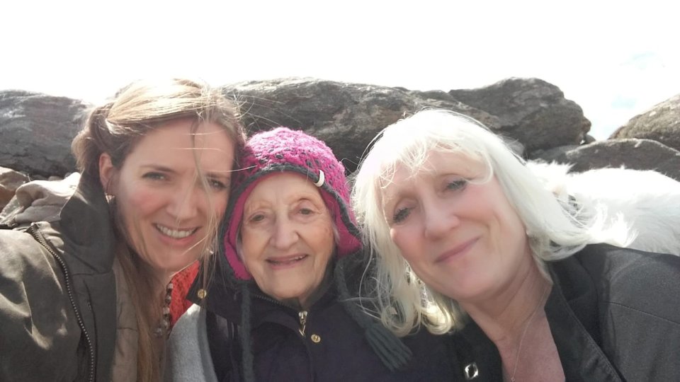 Leandra is seen with mum Ylenia Angeli, right, and nan Tina Thornborough in Shetland in summer 2018