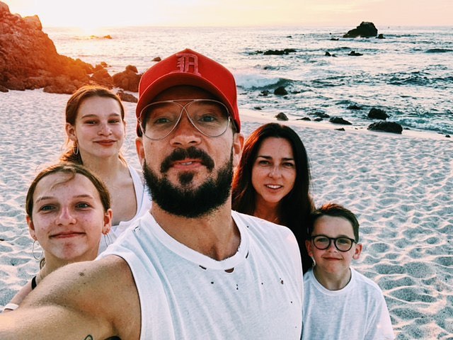 Carl and Laura Lentz with their three children; Ava, Charlie, and Roman