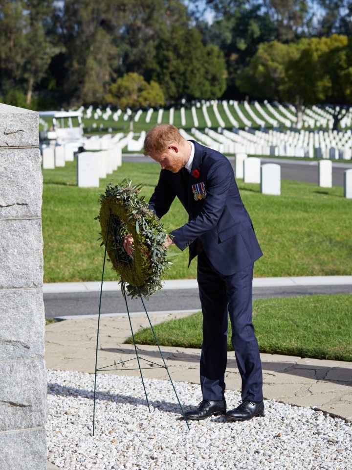 Harry lay a wreath with which he wrote ‘To all of those who have served, who are serving. Thank you’