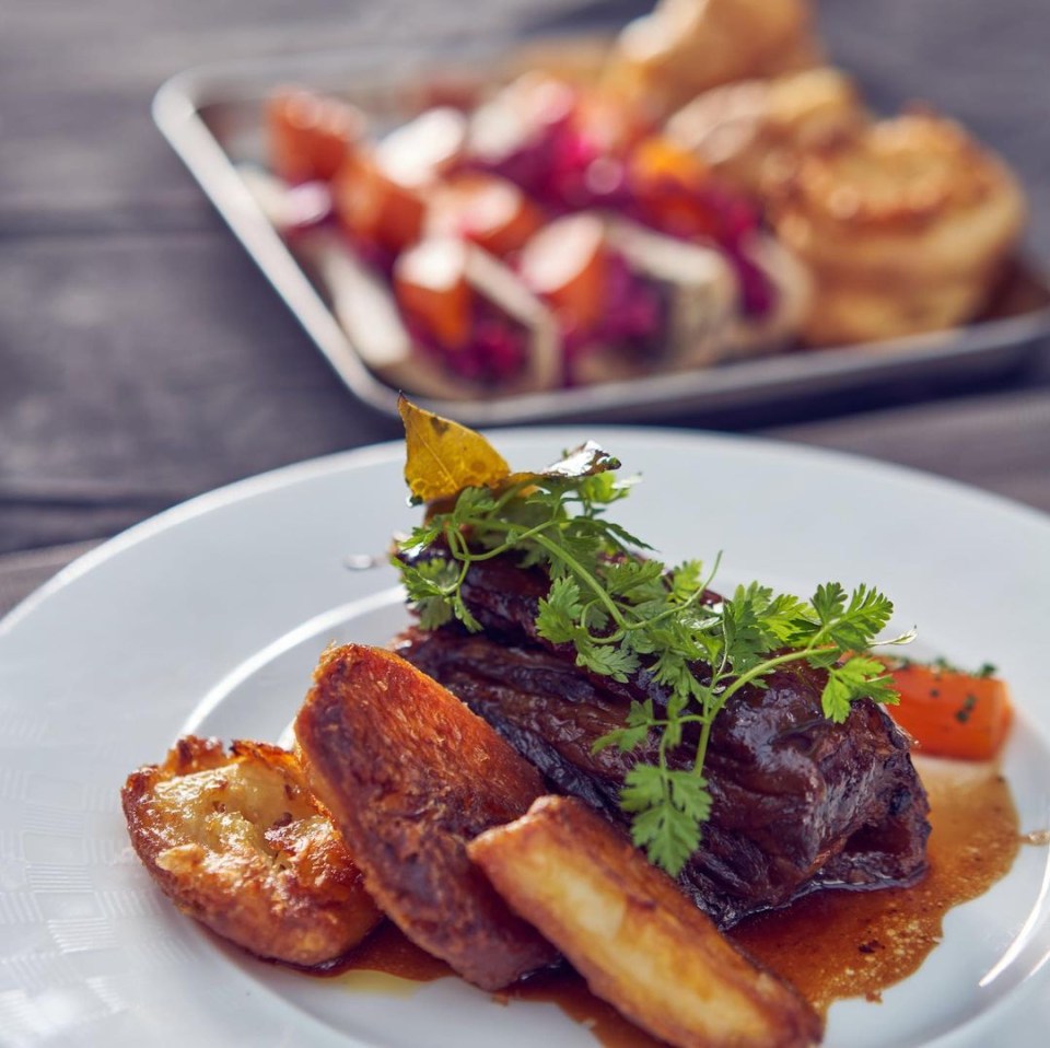 The company delivers roast beef in red wine sauce with all the trimmings