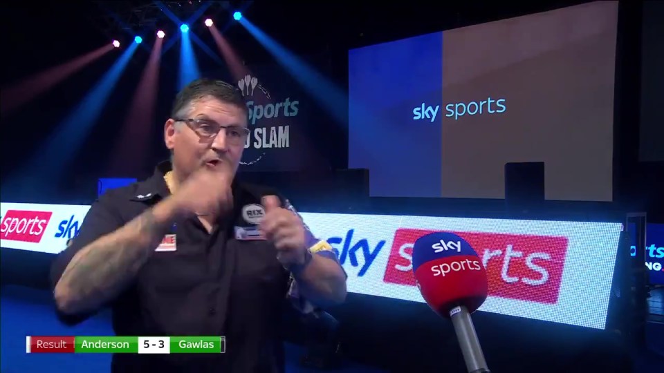 Gary Anderson was not happy at the end of the game