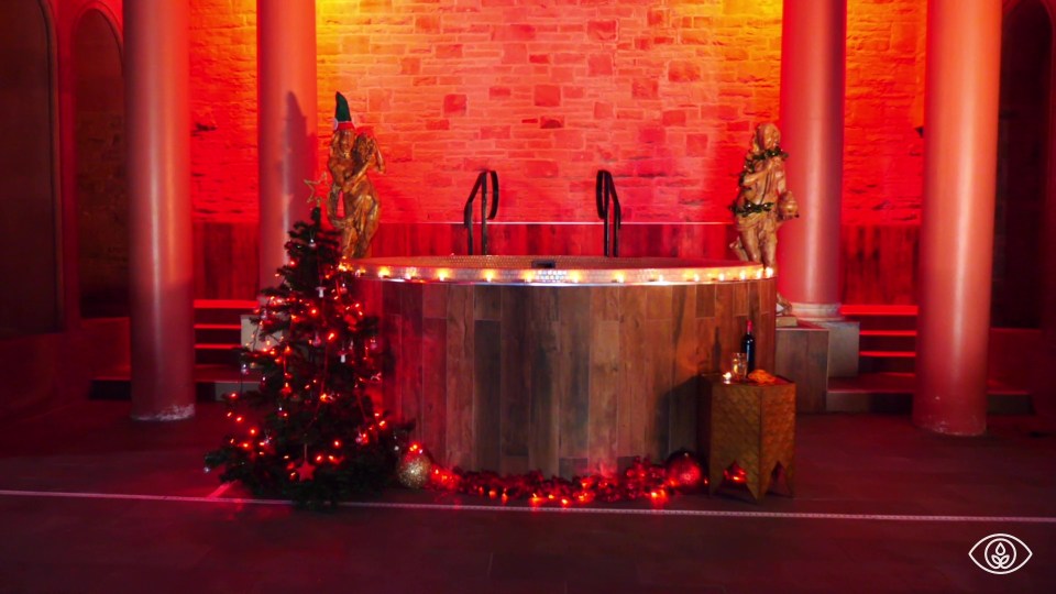 The world's first mulled wine hot tub in the UK