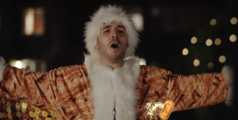 LadBaby sings carols about sausage rolls in the Walkers ad