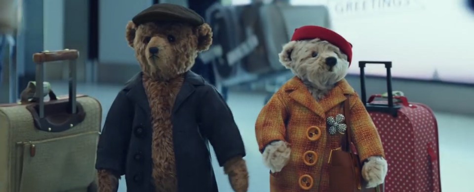 Bears are a popular choice for festive features, but where were these two headed?