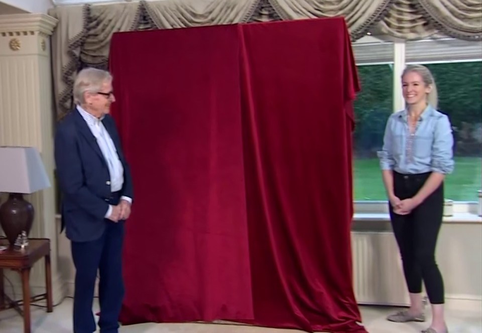 Bill’s daughter Verity helped to unveil the enormous picture this morning