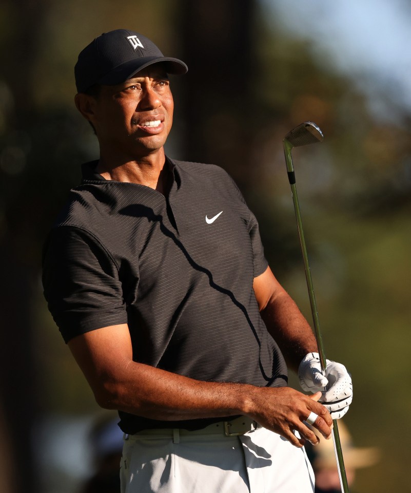 Tiger Woods failed to make any move from four under par 